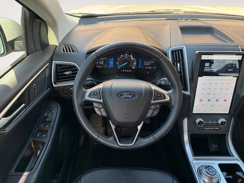 Certified 2023 Ford Edge SEL w/ Convenience Package AWD/4WD image 12