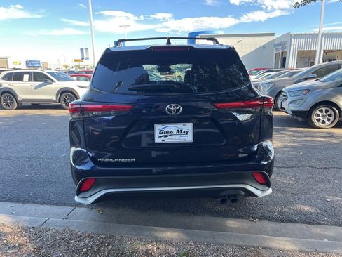Used 2023 Toyota Highlander XSE image 6