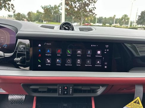 New 2025 Porsche Cayenne Coupe image 11