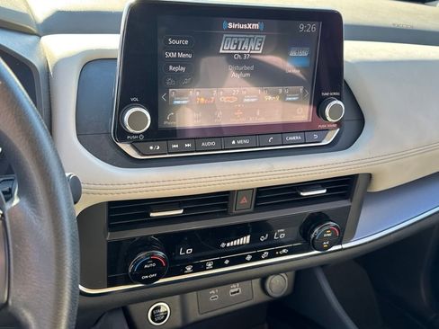 Used 2023 Nissan Rogue SV image 21