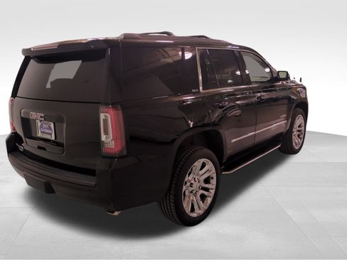 Used 2018 GMC Yukon SLT w/ Premium Edition image 3
