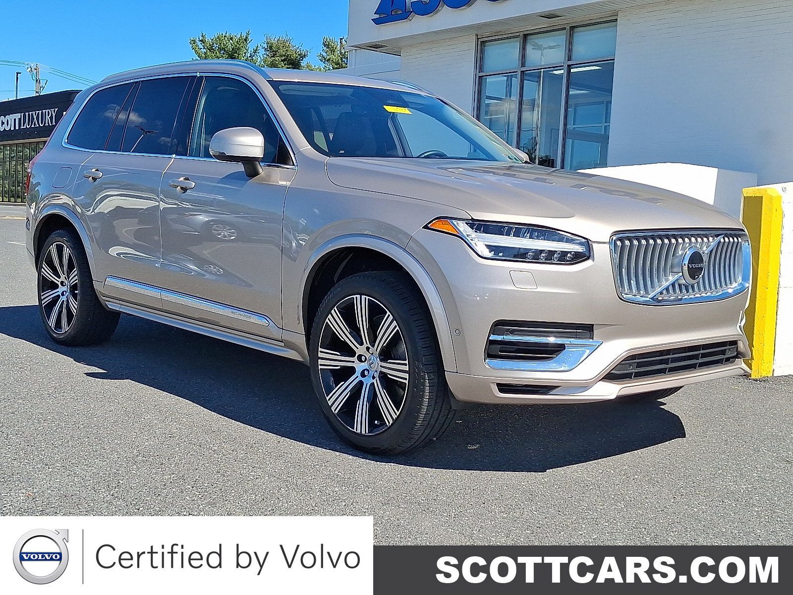 Certified 2024 Volvo XC90 T8 Ultimate w/ Protection Package Premier AWD/4WD image 1