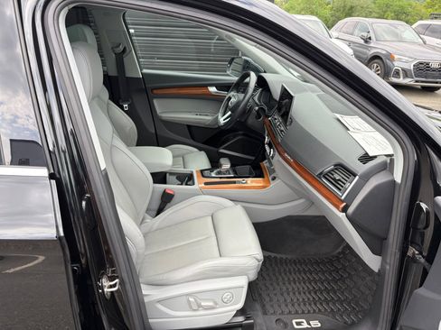 Used 2023 Audi Q5 e Premium Plus w/ Premium Plus Package AWD/4WD image 28