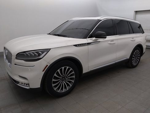 Used 2020 Lincoln Aviator Reserve w/ Equipment Group 201A RWD image 2