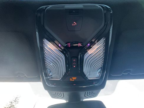 Used 2019 BMW 540i xDrive w/ Executive Package image 33