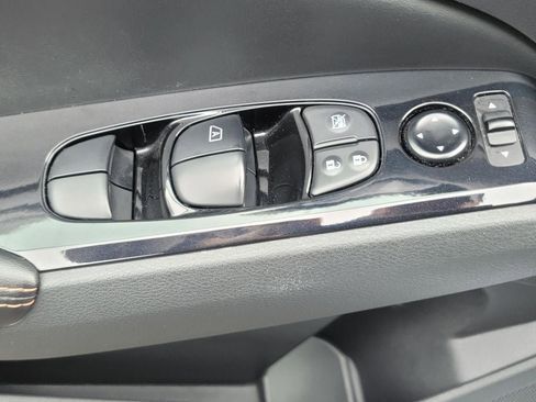 Certified 2024 Nissan Altima 2.5 SR image 34