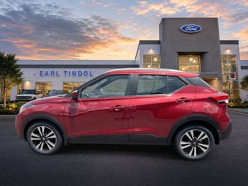 Used 2018 Nissan Kicks SV FWD image 5