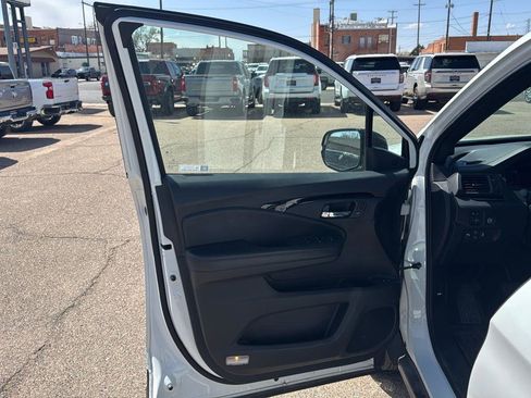 Used 2021 Honda Passport Elite image 17