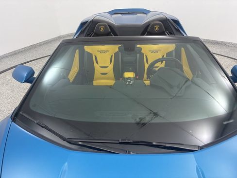 Used 2020 Lamborghini Huracan EVO RWD image 29