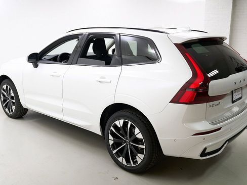 New 2026 Volvo XC60 B5 Plus w/ Climate Package AWD/4WD image 7