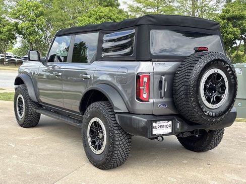 Used 2022 Ford Bronco Outer Banks w/ Sasquatch Package AWD/4WD image 8