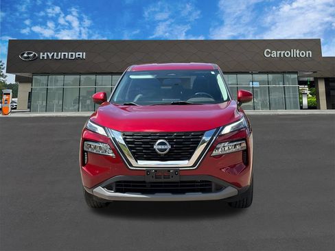 Used 2023 Nissan Rogue SV AWD/4WD image 2