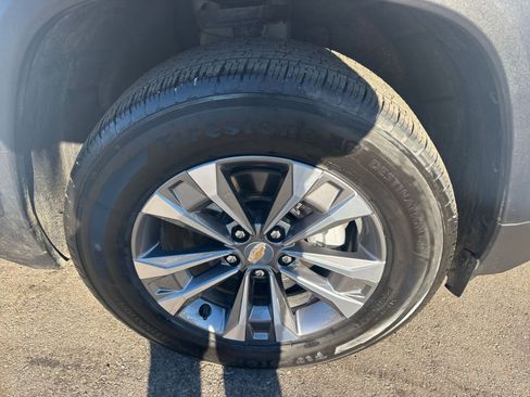 Used 2025 Chevrolet Equinox LT image 30