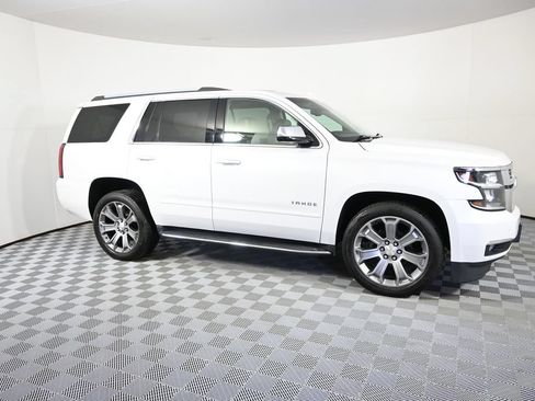 Used 2019 Chevrolet Tahoe Premier AWD/4WD image 8
