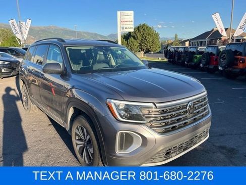 Used 2024 Volkswagen Atlas SE AWD/4WD image 7