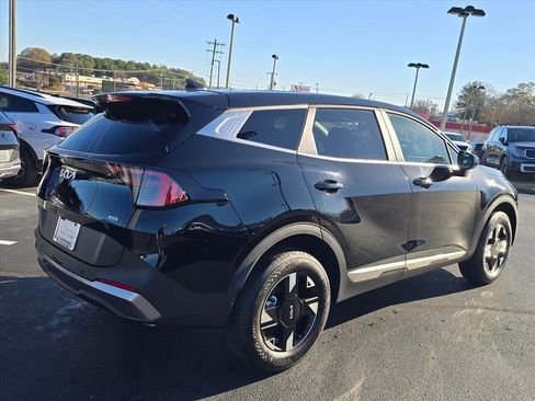 New 2026 Kia Sportage LX AWD/4WD image 3