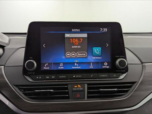 Used 2024 Nissan Altima 2.5 SV image 27