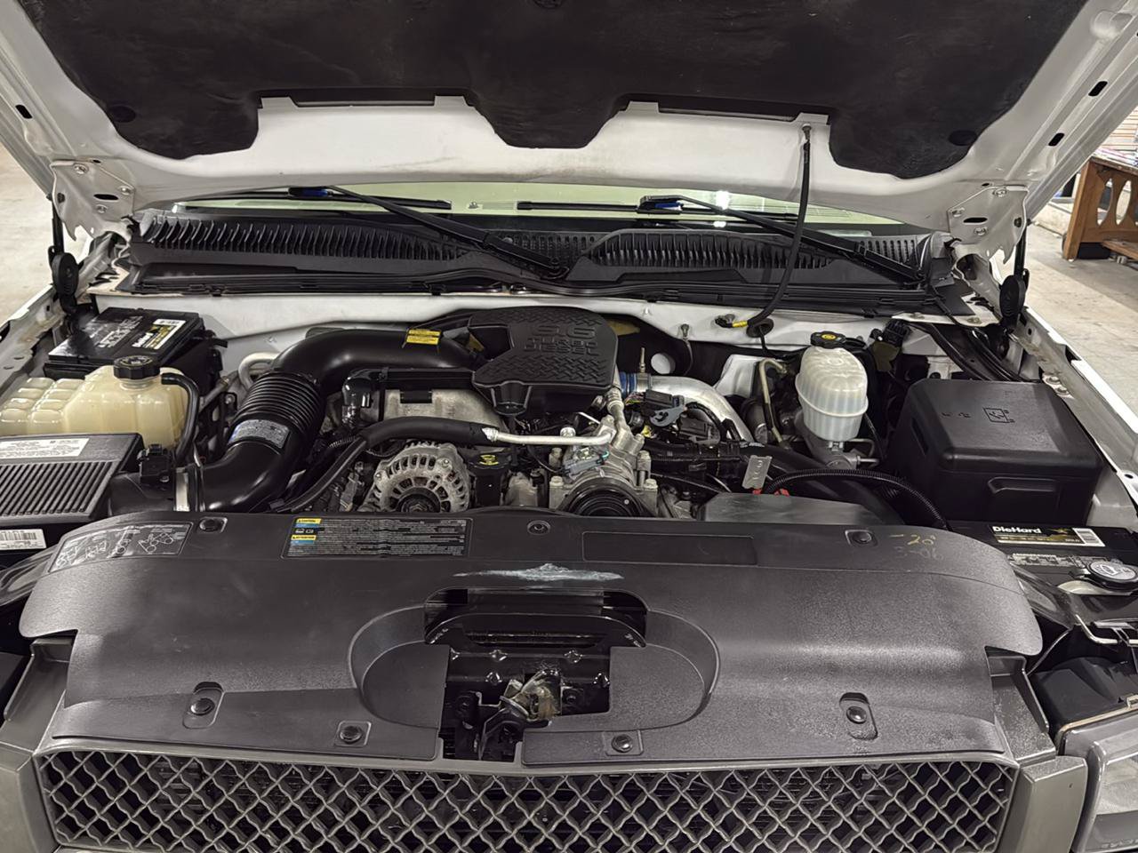 Used 2005 Chevrolet Silverado 2500 LT w/ Heavy-Duty Power Package AWD/4WD image 62