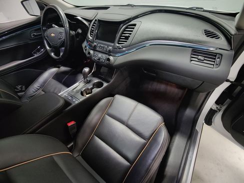 Used 2018 Chevrolet Impala Premier FWD image 11