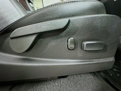 Used 2019 Chevrolet Colorado Z71 image 21