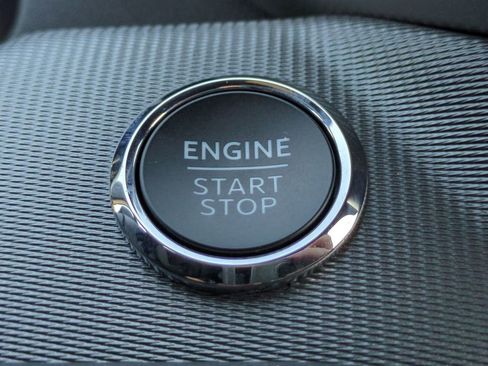 Used 2025 Ford Explorer ST image 30