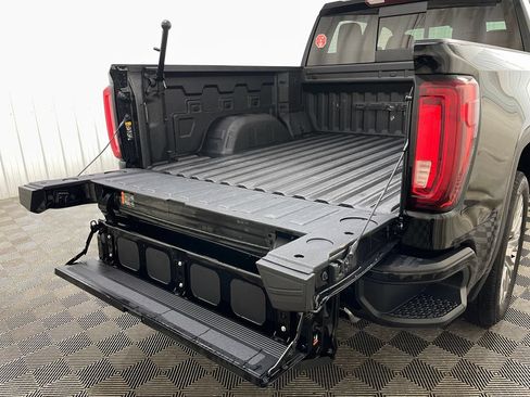 Certified 2022 GMC Sierra 1500 Denali w/ Denali Premium Package AWD/4WD image 52