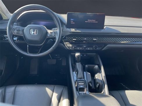 Used 2023 Honda Accord EX-L image 10