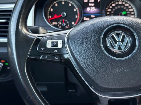 Used 2018 Volkswagen Atlas SEL image 30