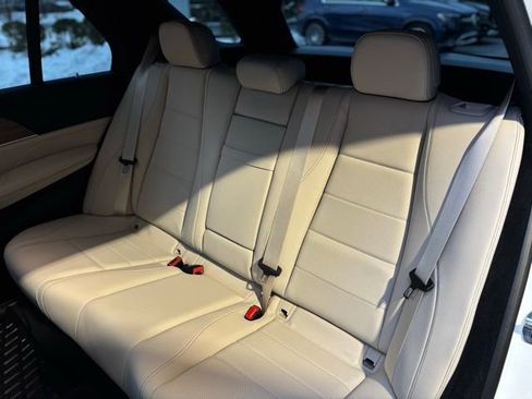 Used 2025 Mercedes-Benz GLE 450 4MATIC image 23