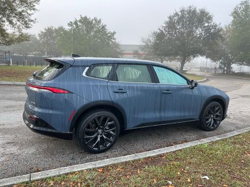 Used 2025 Toyota Crown Signia image 5