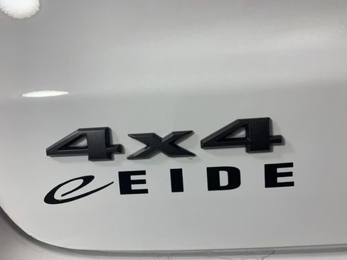 New 2026 Jeep Compass Limited image 9