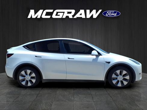 Used 2023 Tesla Model Y Long Range AWD/4WD image 8