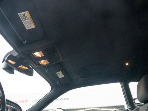 Used 2023 Dodge Challenger SXT image 15