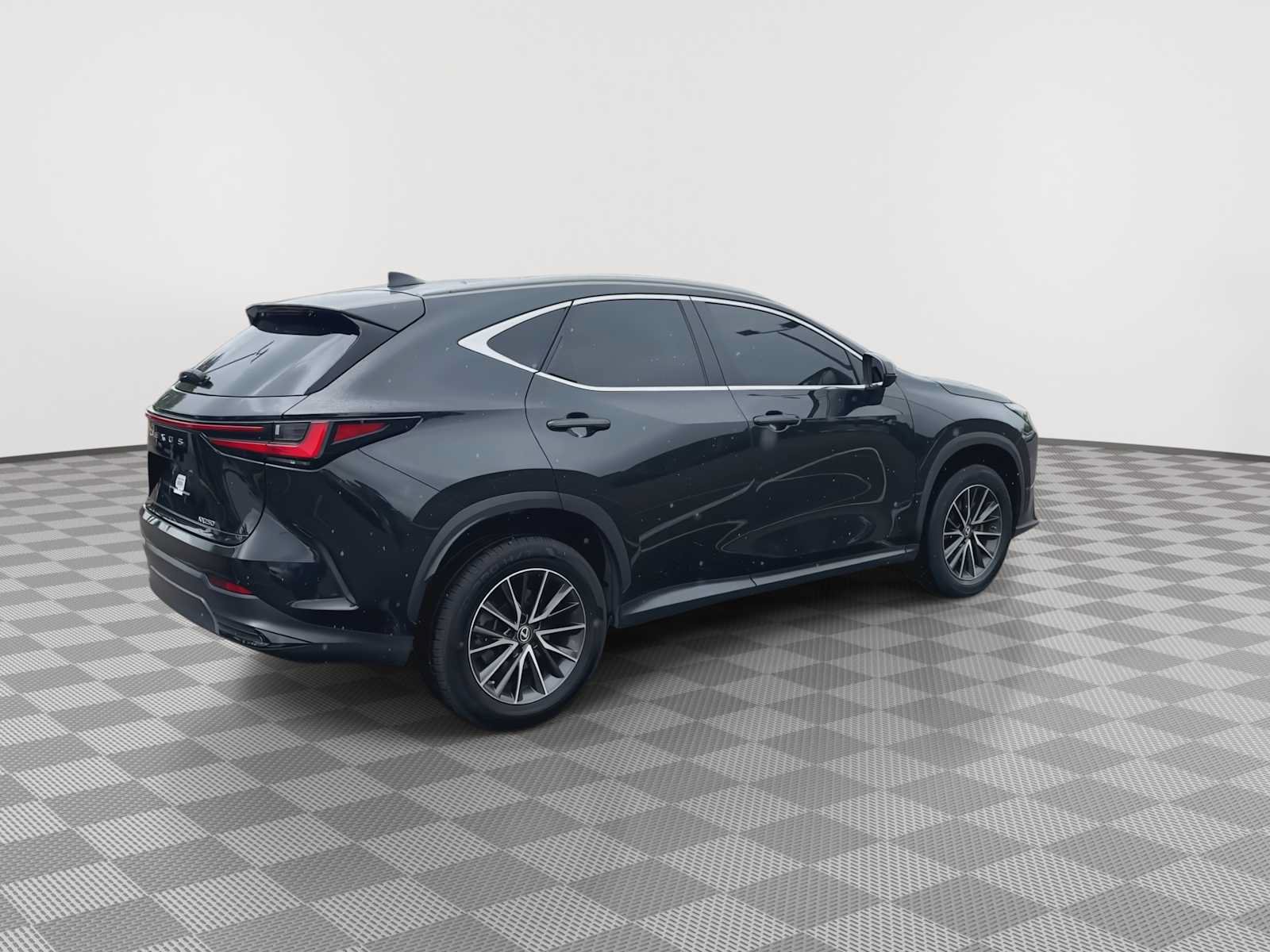 Used 2023 Lexus NX 250 FWD w/ Towing Package (2000 Lbs) image 8