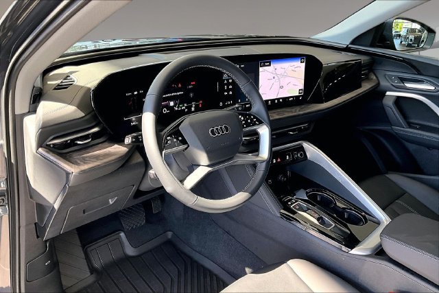 Used 2025 Audi Q5 Premium w/ Convenience Package AWD/4WD image 17