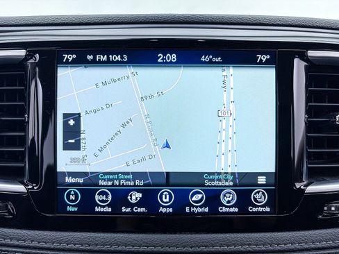 Used 2020 Chrysler Pacifica Limited w/ Advanced Safetytec Group FWD image 7