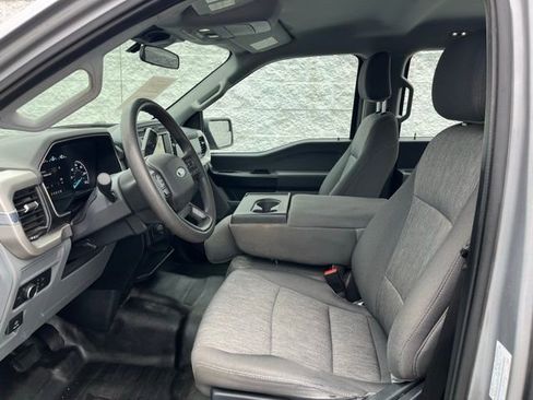 Used 2021 Ford F150 XL w/ Trailer Tow Package image 4