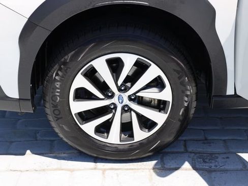 Certified 2025 Subaru Outback AWD/4WD image 46