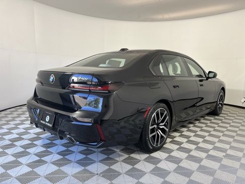 New 2026 BMW 740i xDrive image 7