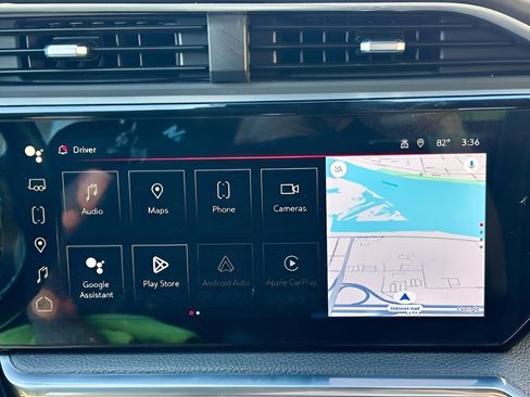 Used 2024 GMC Sierra 2500 Denali w/ Technology Package image 17