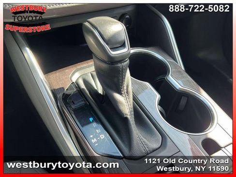 Used 2022 Toyota Highlander Limited AWD/4WD image 32