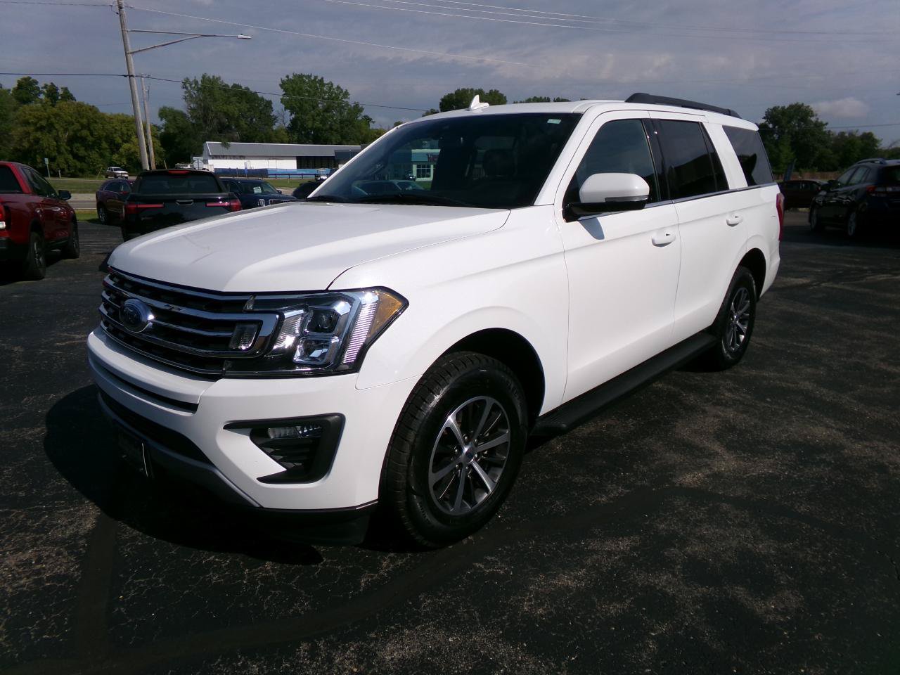 Used 2020 Ford Expedition XLT AWD/4WD image 5