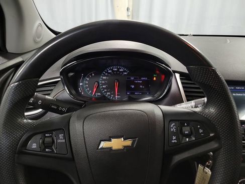 Used 2019 Chevrolet Trax LT image 15