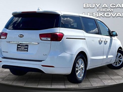 Used 2017 Kia Sedona LX FWD image 13