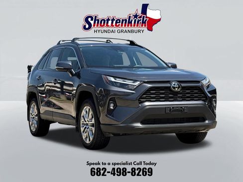 Used 2024 Toyota RAV4 XLE Premium FWD image 3