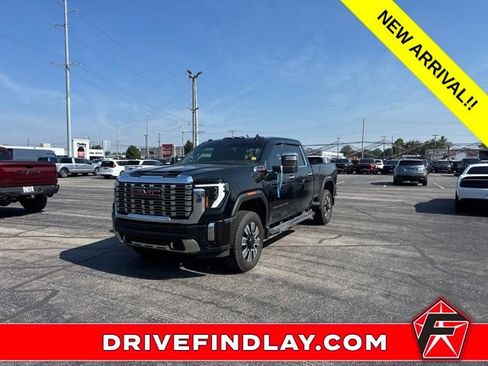 Used 2024 GMC Sierra 2500 Denali w/ Denali Reserve Package AWD/4WD image 1