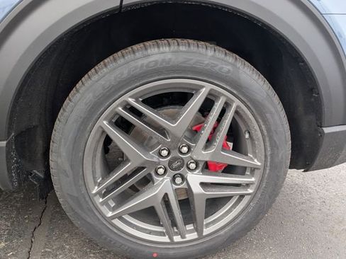 New 2026 Ford Explorer ST w/ Sun And Sound Package image 24