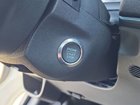 New 2026 Ford Transit 250 148 Medium Roof w/ Load Area Protection Package image 24