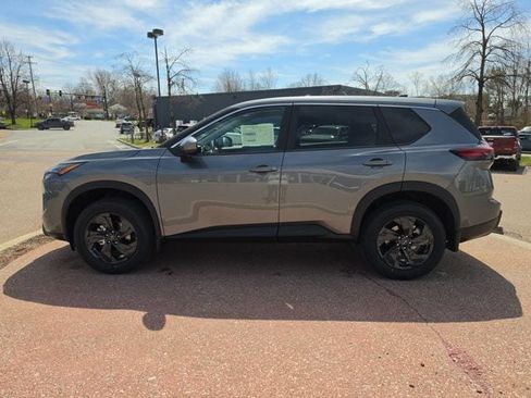 New 2026 Nissan Rogue SV AWD/4WD image 1