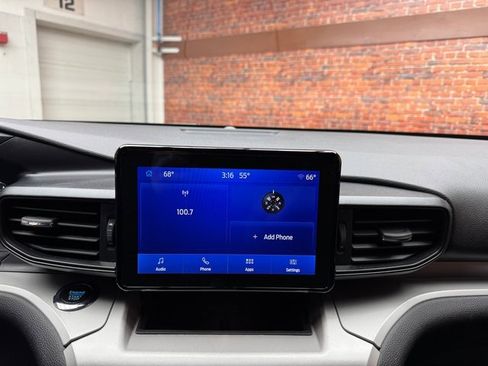 Certified 2023 Ford Explorer XLT image 19